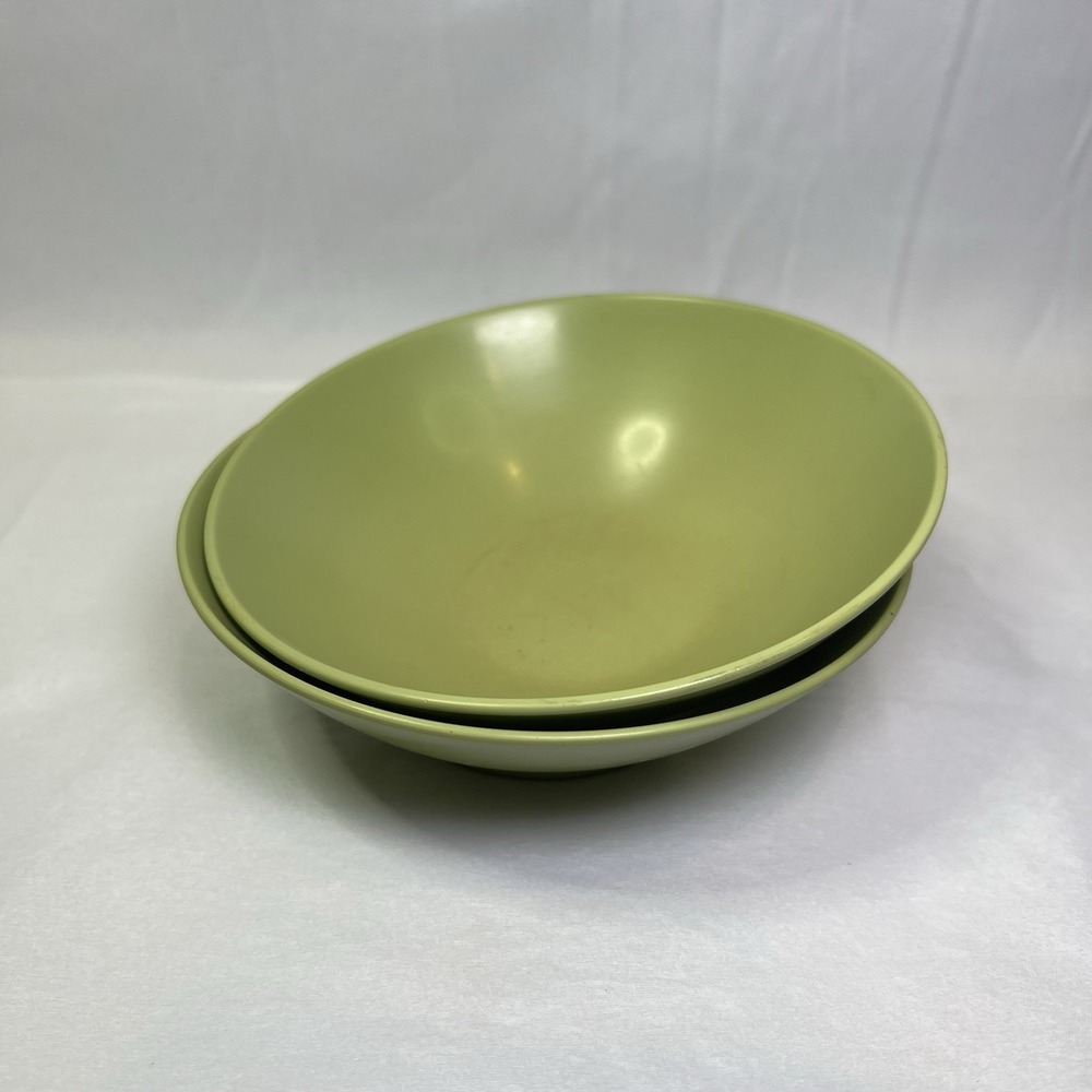 2 Vintage Avocado Green Fruit Bowls Cereal Lightweight Melamine 5 3/4" MCM‎